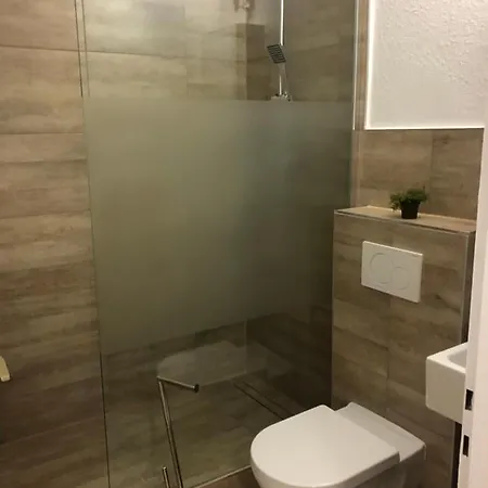 Super Lage, Neu Renovierte, Gemuetliche Unterkunft Lubecca Esterno foto