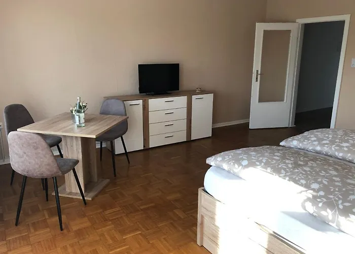 Super Lage, Neu Renovierte, Gemuetliche Unterkunft